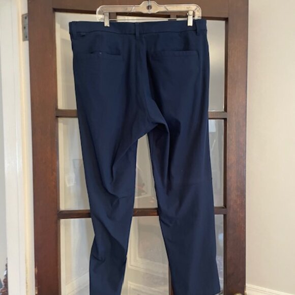 lululemon Commission Pant in Navy Blue, Size 36 - Picture 4 of 7